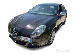 Nero Usata 2011 Alfa Romeo Giulietta Exclusive Due volumi | 5000 € (Super prezzo)