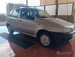 Grigio Usata 1997 Fiat Punto Due volumi | 1000 € (Buon prezzo)