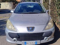 Grigio Usata 2006 Peugeot 307 Tre volumi | 800 €