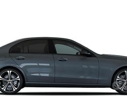 Grigio Nuova 2025 Mercedes C220 Tre volumi | 62.193 € (Molto cara)