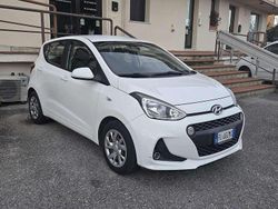 Bianco Usata 2017 Hyundai i10 Style Due volumi | 7900 € (Buon prezzo)
