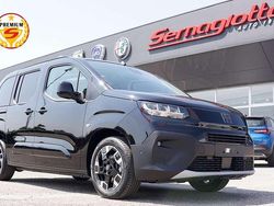 Nero cinema Nuova 2025 Fiat Doblò Comfort Monovolume | 27.900 €