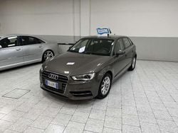 Grigio Usata 2015 Audi A3 Ambiente Tre volumi | 12.900 € (Ottimo prezzo)