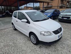 Bianco Usata 2011 VW Fox Due volumi | 3900 € (Buon prezzo)