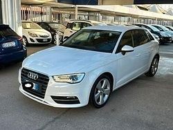 Bianco Usata 2014 Audi A3 Tre volumi | 8900 € (Buon prezzo)