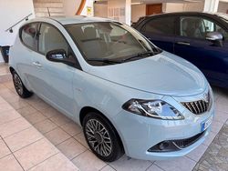 Nero Usata 2023 Lancia Ypsilon Gold Due volumi | 12.400 € (Buon prezzo)