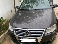 Nero Usata 2008 VW Passat Station wagon | 2700 € (Buon prezzo)