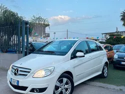 Usata 2011 Mercedes B200 Monovolume | 3490 €