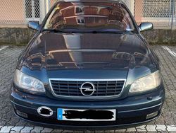 Verde Usata 2001 Opel Omega Executive Tre volumi | 8500 €