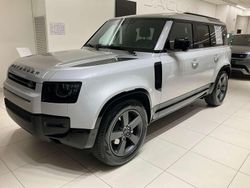 Borasco grey Nuova 2025 Land Rover Defender SE Dynamic SUV | 90.127 € (Molto cara)