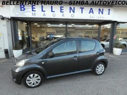 Grigio metallizzato Usata 2013 Toyota Aygo Connect Style Due volumi | 5600 € (Buon prezzo)