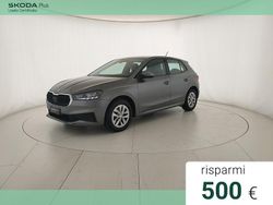 Grigio graphite metallizzato Usata 2023 Skoda Fabia Selection Tre volumi | 13.900 € (Buon prezzo)