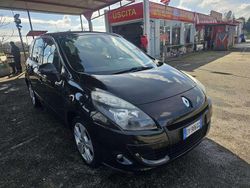 Usata 2010 Renault Scénic III Monovolume | 2900 €