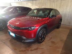 Rosso Usata 2024 Mazda MX30 Makoto SUV | 29.900 € (Cara)