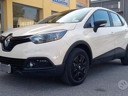 Beige Usata 2015 Renault Captur SUV | 10.500 € (Molto cara)