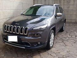 Usata 2017 Jeep Cherokee SUV | 16.000 € (Buon prezzo)