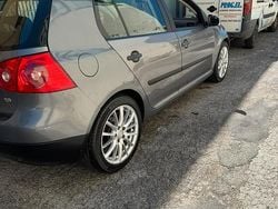 Grigio Usata 2008 VW Golf V Due volumi | 4100 € (Buon prezzo)