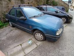 Blu Usata 1992 Renault R9 Tre volumi | 1000 €