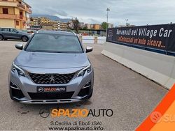 Grigio Usata 2019 Peugeot 5008 GT-line Monovolume | 21.900 € (Buon prezzo)