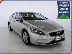 Beige Usata 2017 Volvo V40 Business Edition Station wagon | 12.900 € (Buon prezzo)