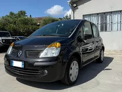Nero Usata 2004 Renault Modus Monovolume | 1800 € (Buon prezzo)