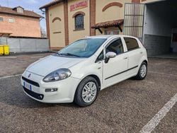 Bianco Usata 2018 Fiat Punto Lounge Tre volumi | 6290 € (Ottimo prezzo)