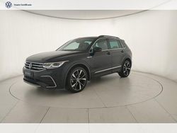 Deep black perlato Usata 2021 VW Tiguan R-line SUV | 27.900 € (Molto cara)