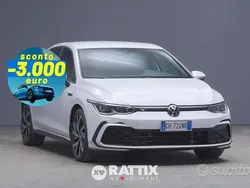 Bianco perla Usata 2022 VW Golf VIII R-line Tre volumi | 23.187 € (Ottimo prezzo)