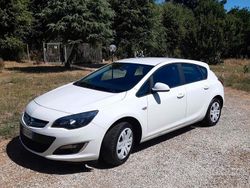 Bianco Usata 2013 Opel Astra Cosmo Tre volumi | 3500 € (Super prezzo)