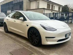 Bianco Usata 2021 Tesla Model 3 Performance Tre volumi | 32.900 € (Ottimo prezzo)