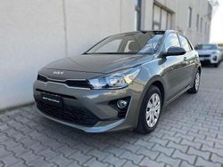 Grigio Usata 2023 Kia Rio Urban Tre volumi | 14.900 € (Buon prezzo)
