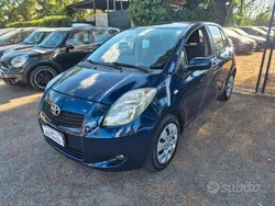 Blu Usata 2009 Toyota Yaris Sol Tre volumi | 2800 € (Ottimo prezzo)