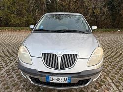 Grigio Usata 2004 Lancia Ypsilon Due volumi | 3200 € (Buon prezzo)