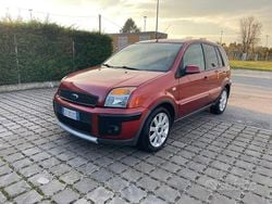 Rosso Usata 2009 Ford Fusion Titanium Monovolume | 2700 € (Ottimo prezzo)