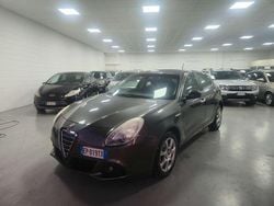Grigio Usata 2012 Alfa Romeo Giulietta Exclusive Tre volumi | 4900 € (Ottimo prezzo)