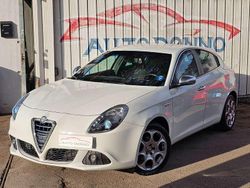 Bianco Usata 2010 Alfa Romeo Giulietta Distinctive Tre volumi | 6500 € (Buon prezzo)