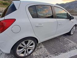 Bianco Usata 2011 Opel Corsa Cosmo Tre volumi | 3700 € (Buon prezzo)