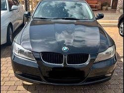 Nero Usata 2011 BMW 318 Station wagon | 3900 € (Ottimo prezzo)