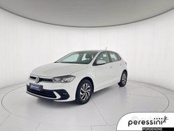 Bianco Usata 2022 VW Polo Life Tre volumi | 16.500 € (Buon prezzo)