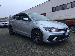 Grigio Usata 2023 VW Polo Style Tre volumi | 15.500 € (Buon prezzo)