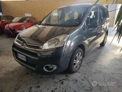Grigio scuro Usata 2014 Citroën Berlingo Seduction Monovolume | 5450 € (Ottimo prezzo)
