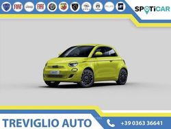 Rosso Nuova 2025 Fiat 500e La Prima Tre volumi | 19.450 €
