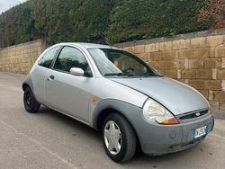 Grigio Usata 2005 Ford Ka Due volumi | 2000 € (Cara)