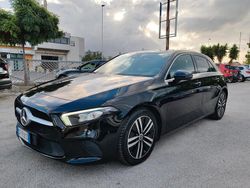 Nero Usata 2021 Mercedes A200 Tre volumi | 23.900 € (Buon prezzo)