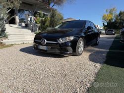 Nero Usata 2021 Mercedes A160 Due volumi | 16.900 € (Buon prezzo)