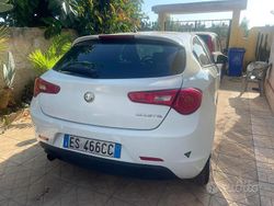 Bianco Usata 2013 Alfa Romeo Giulietta Due volumi | 4300 € (Super prezzo)