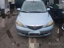 Blu Usata 2005 Mazda 2 Monovolume | 1300 € (Buon prezzo)
