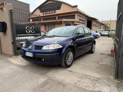 Usata 2002 Renault Mégane II Luxe Tre volumi | 2700 € (Buon prezzo)
