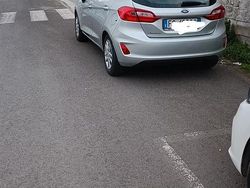 Grigio Usata 2018 Ford Fiesta Tre volumi | 13.000 € (Molto cara)