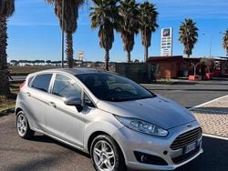 Grigio Usata 2013 Ford Fiesta Titanium Due volumi | 4700 € (Buon prezzo)
